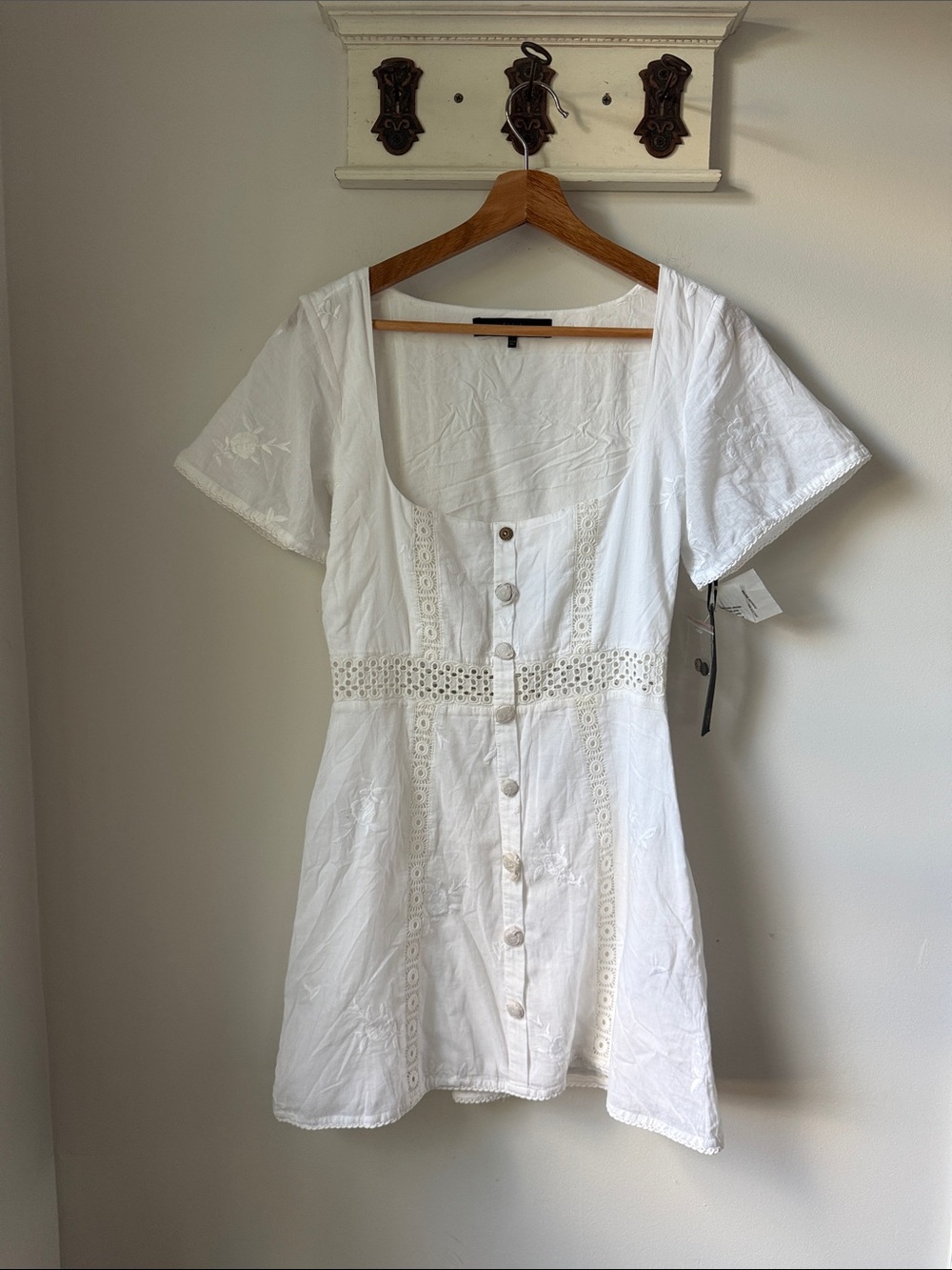 House of Harlow 1960 x REVOLVE 1960 Della Mini Dress in White Boho Summer Eyelet - Picture 2 of 6